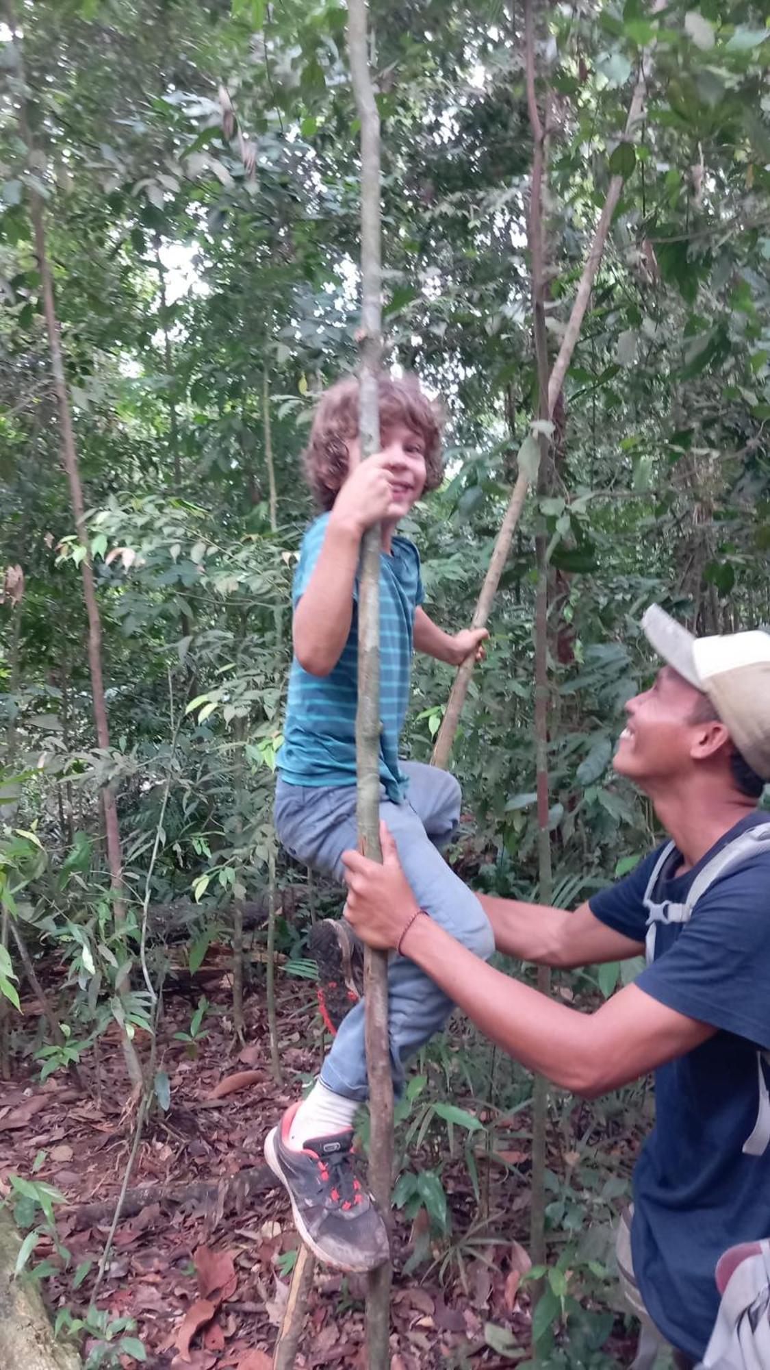 Magpie Homestay & Jungle Trekking Especially For Guest Trekking With Us Bukit Lawang Exterior foto