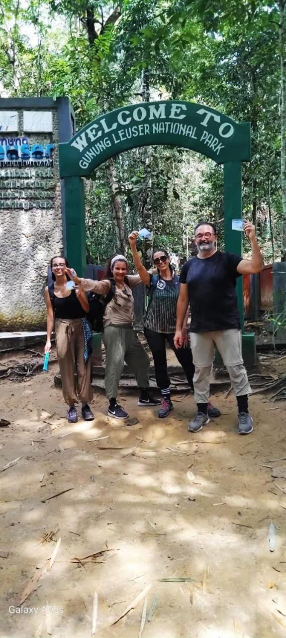 Magpie Homestay & Jungle Trekking Especially For Guest Trekking With Us Bukit Lawang Exterior foto
